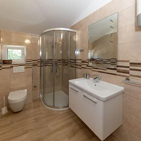 Beeindruckendes Nur 400 Meter Zum Sandstrand Mit Panoramablick Apartament Crikvenica