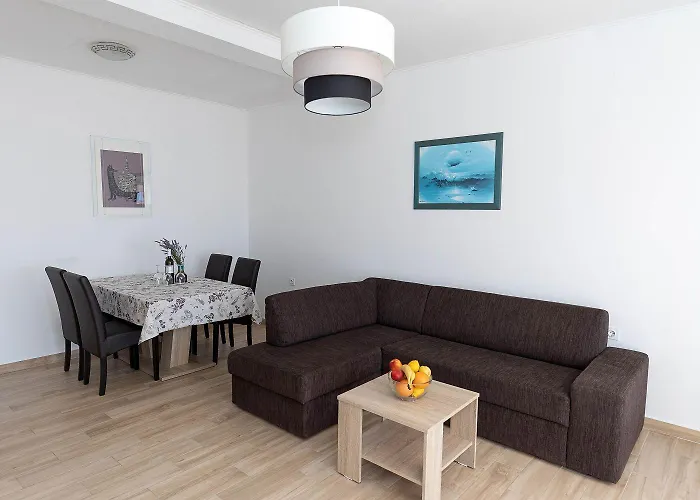 Beeindruckendes Nur 400 Meter Zum Sandstrand Mit Panoramablick Appartement Crikvenica